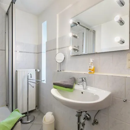 Parma 1-zimmer-apartment Pamir 부숨